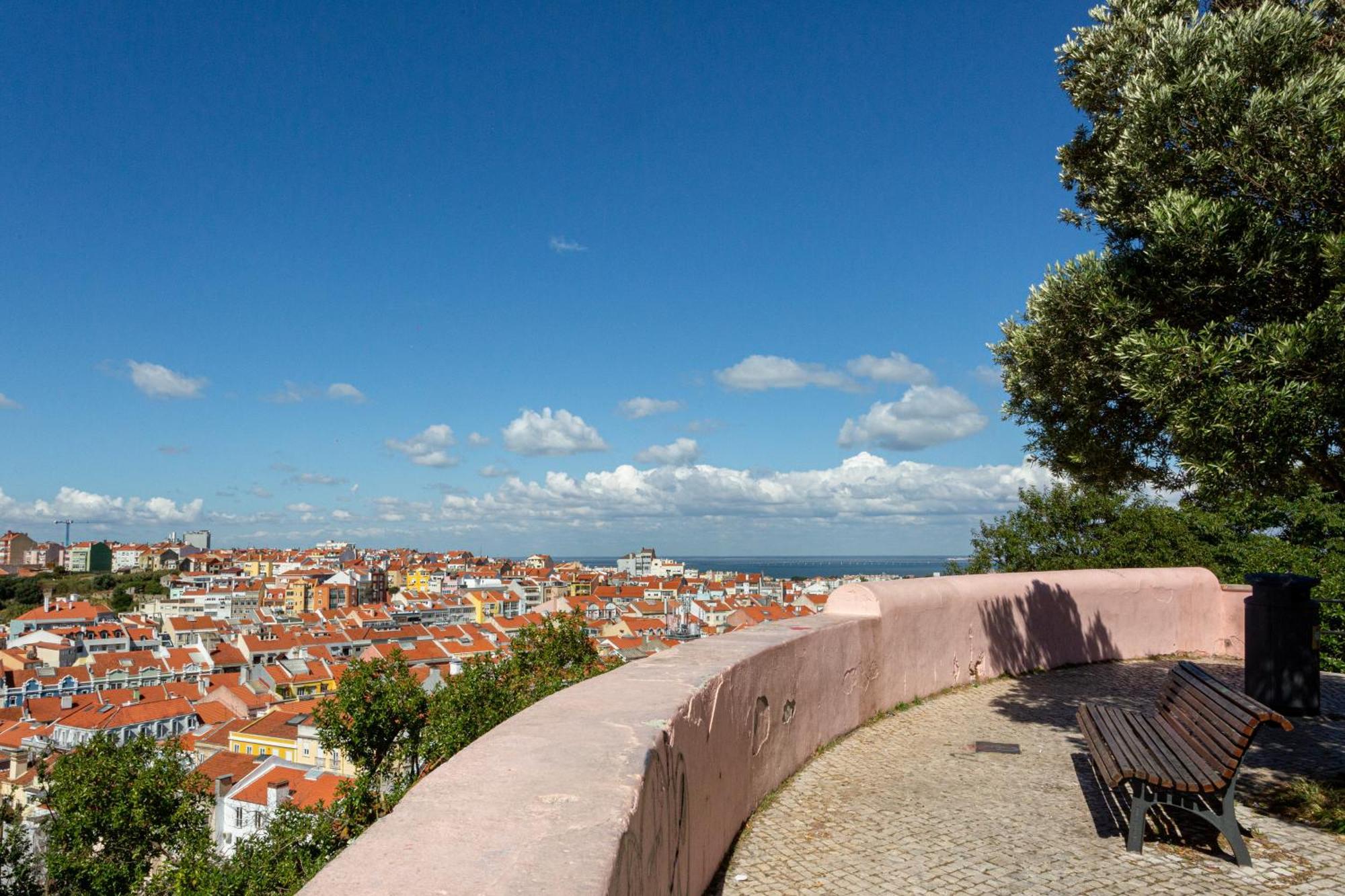 Appartement Miradouro Penha De Franca Duplex à Lisboa Extérieur photo